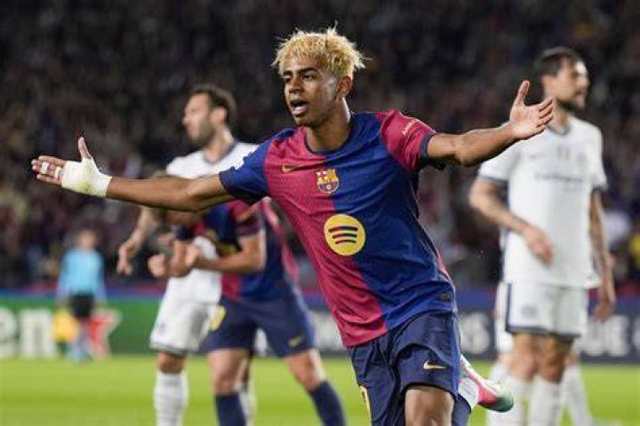 Champions League Lamine Yamal, el segundo debutante m&aacute;s joven de la