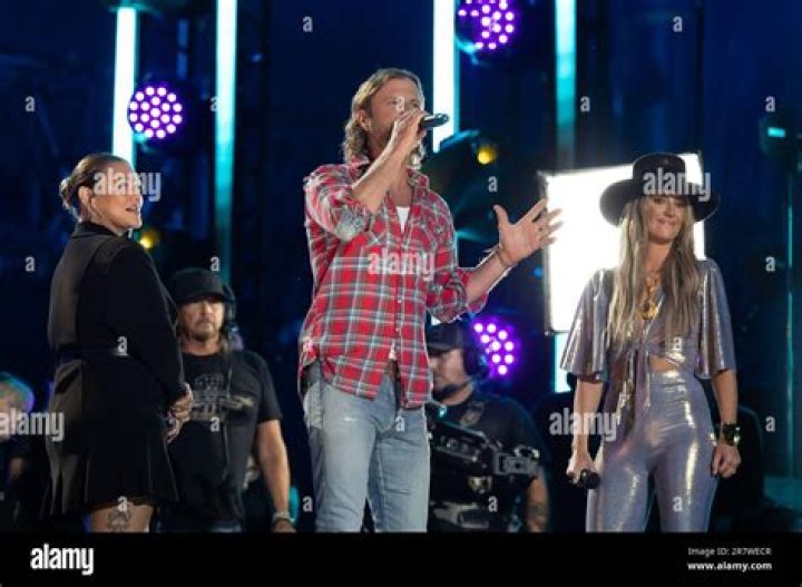 Dierks Bentley, Elle King, Lainey Wilson Host 'CMA Fest' Special