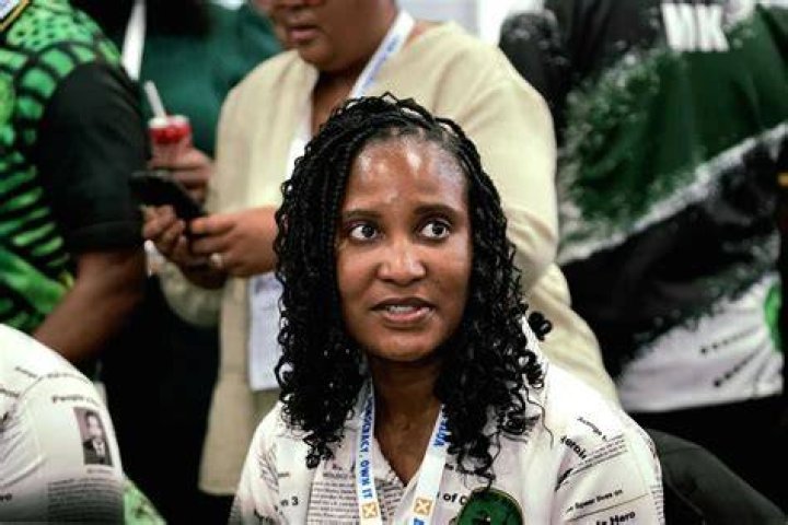 Duduzile ZumaSambudla hinting to join Jimmy Manyi in EFF Next Updates