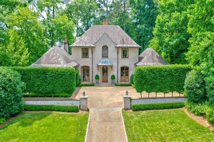 Immaculate Keith Summerour Buckhead Home in Atlanta, GA, United States