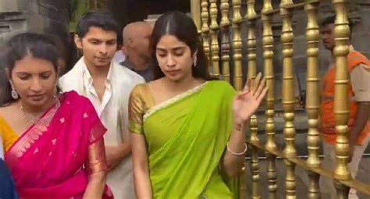 Janhvi Kapoor Visits Tirupathi Temple With Shikhar Pahariya On His