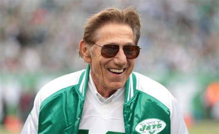 Joe Namath Net Worth How “Broadway Joe” Raked in the Cash Fanbuzz