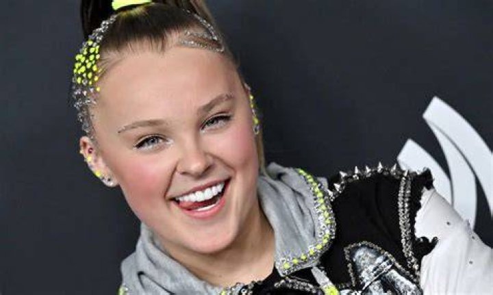 Jojo Siwa Reveals She and Boyfriend Mark Bontempo Have Broken Up