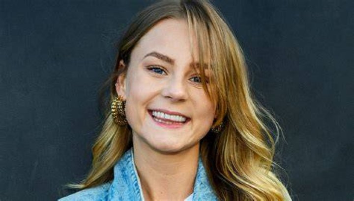 Molly Nutley avsl&ouml;jar hur hon tr&auml;ffade sin pojkv&auml;n Andr&eacute; Sund