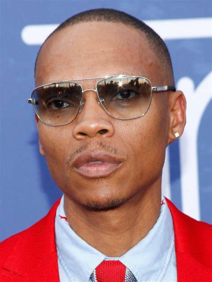 Ronnie DeVoe Net Worth: The Singer's Fortune Revealed