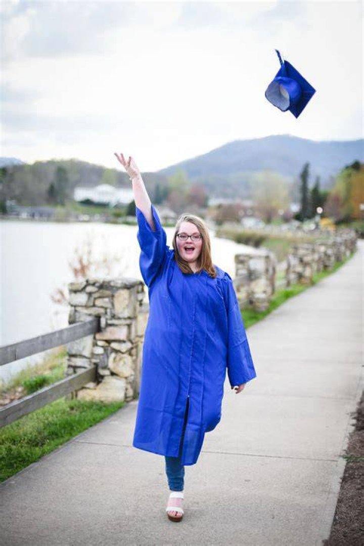 Senior Pictures Aubre Class of 2019 — Wildwood Media Asheville