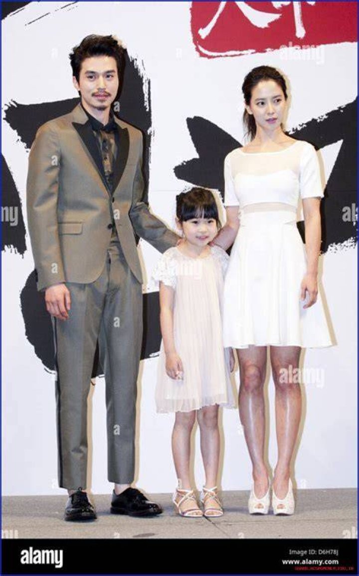 Unveiling The Truth Behind Lee Dong-wook's Marital Status