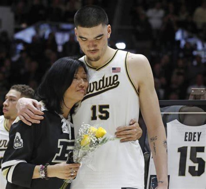 Zach Edey's Parents' Influence On His Success